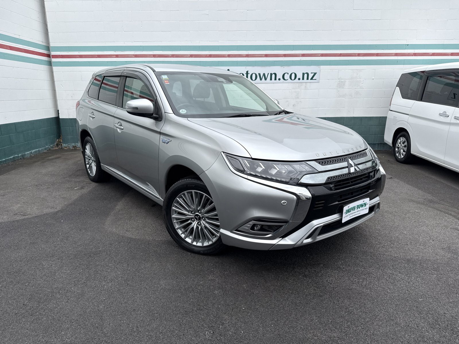 2018 MITSUBISHI OUTLANDER PHEV G Limited 4WD