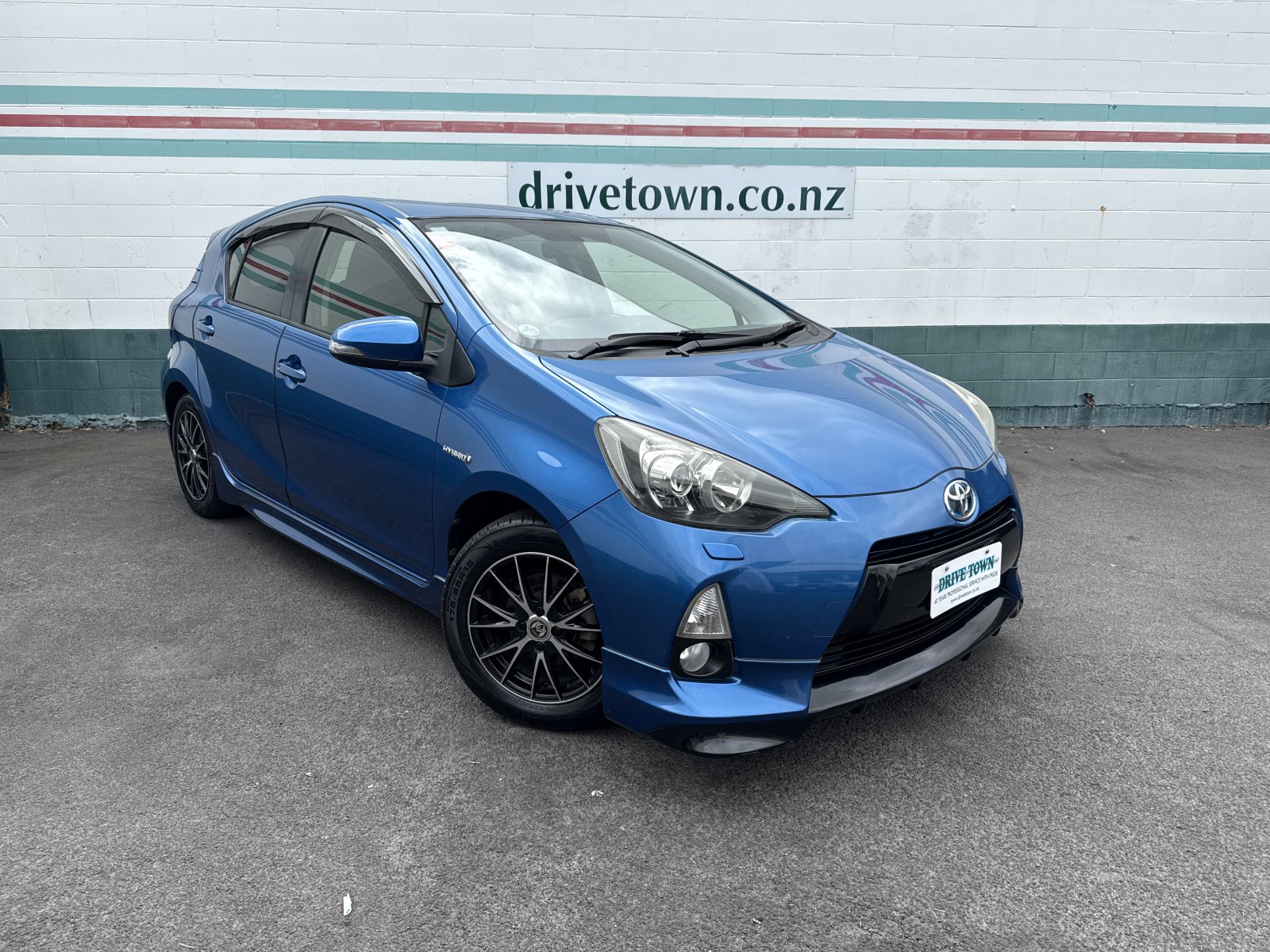 2012 TOYOTA AQUA Hybrid Push Start Aero