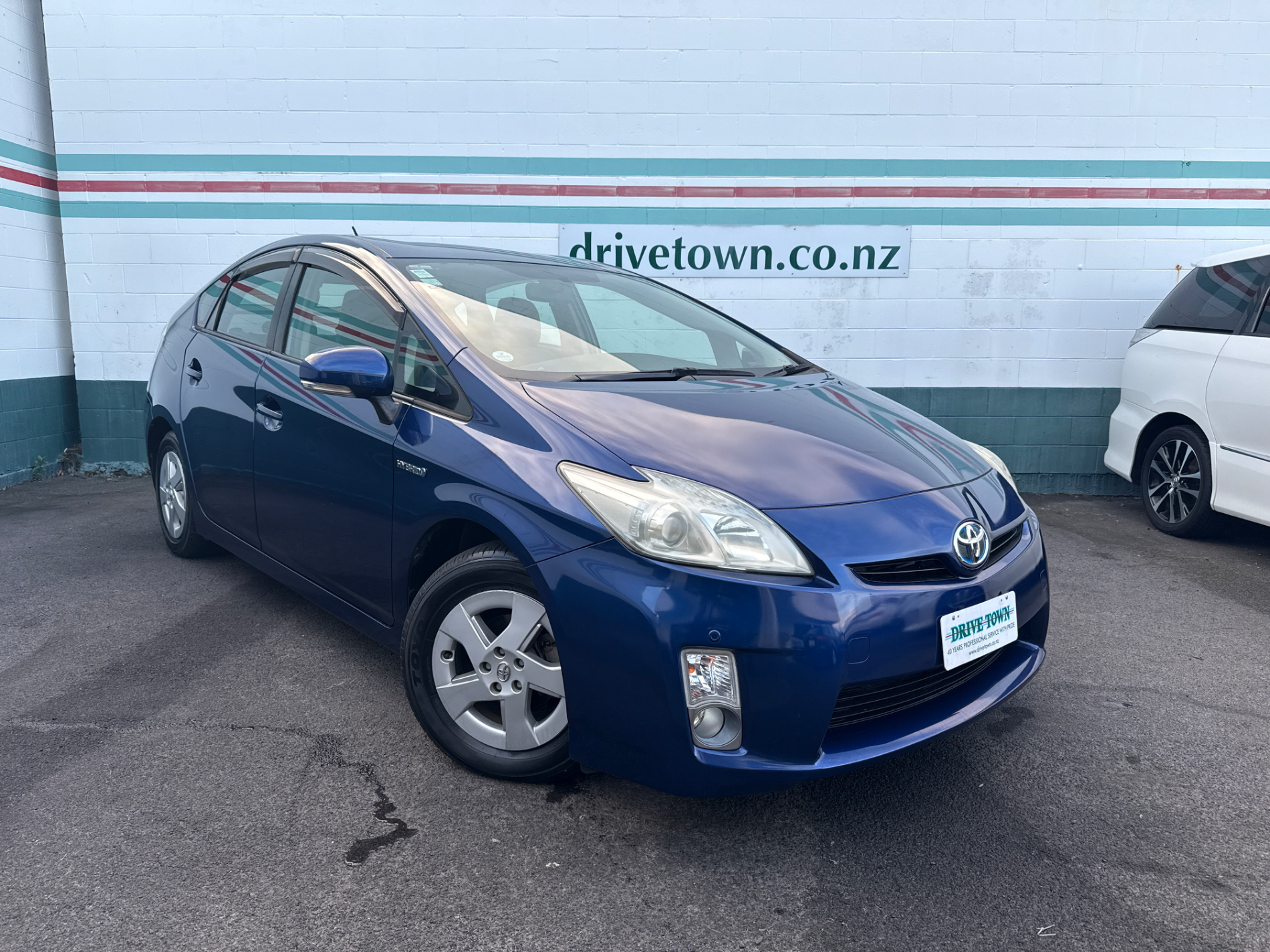 2010 TOYOTA PRIUS Hybrid S