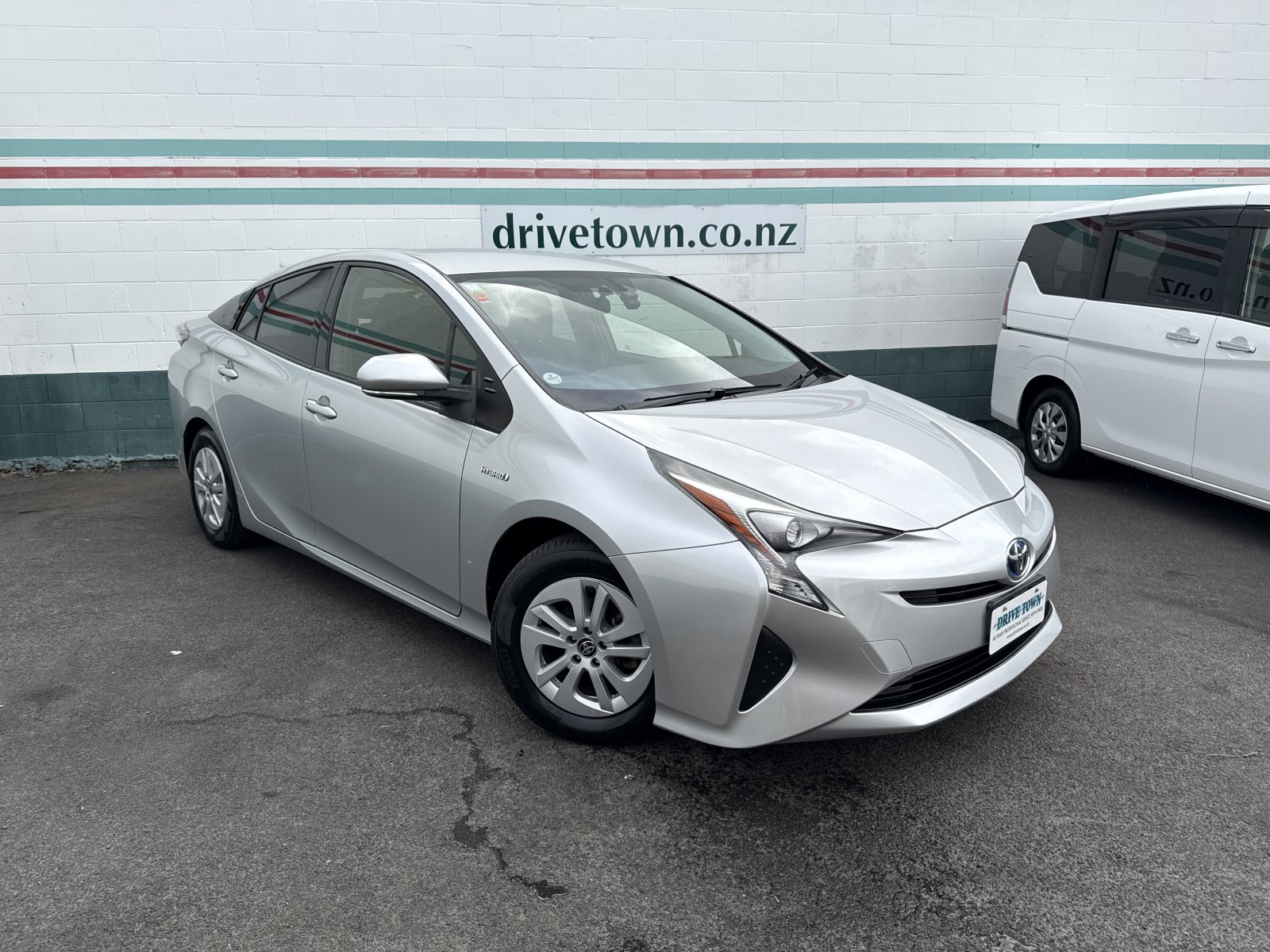 2016 TOYOTA PRUIS Hybrid S