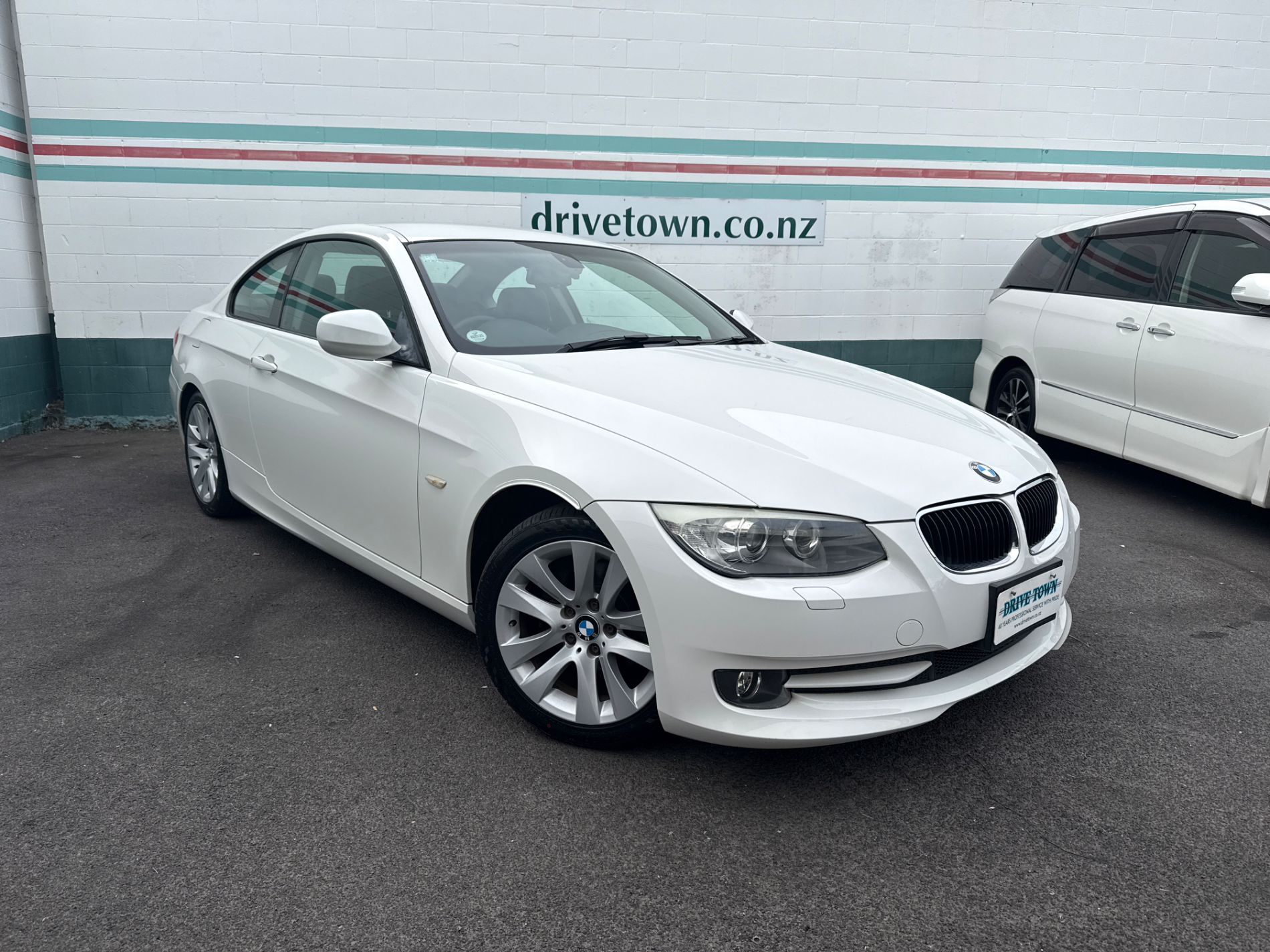 2012 BMW 320i Coupe Highline Leather