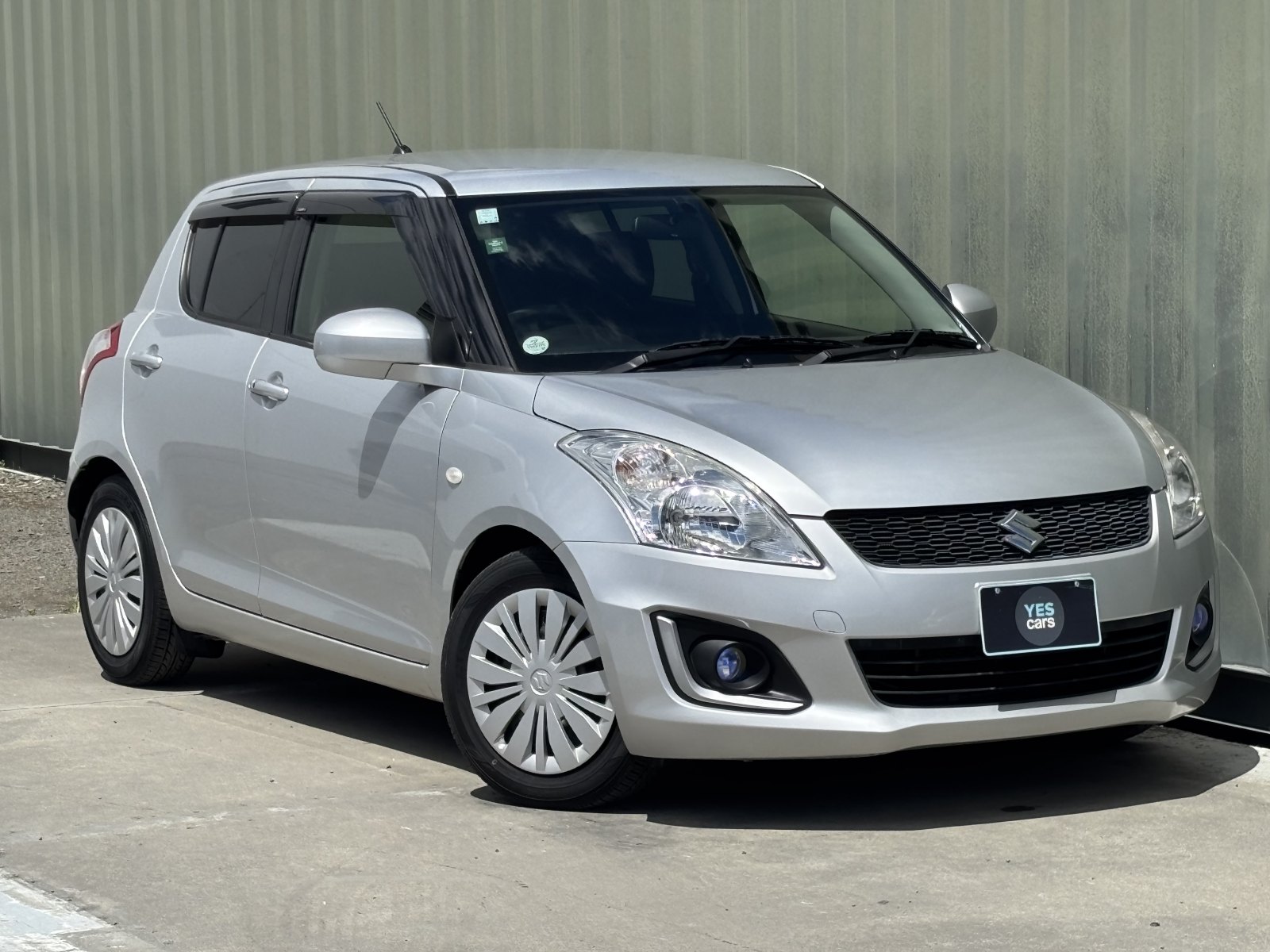 2014 SUZUKI SWIFT XG