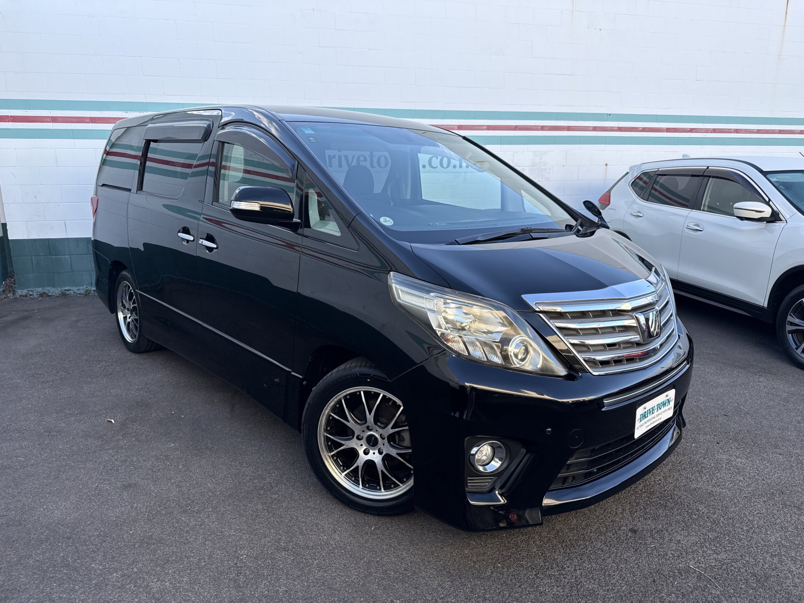 2012 TOYOTA ALPHARD 240S 7 Seat