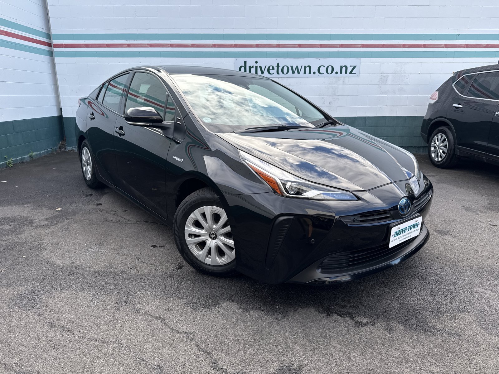 2019 TOYOTA PRIUS Hybrid S Safety Sensing