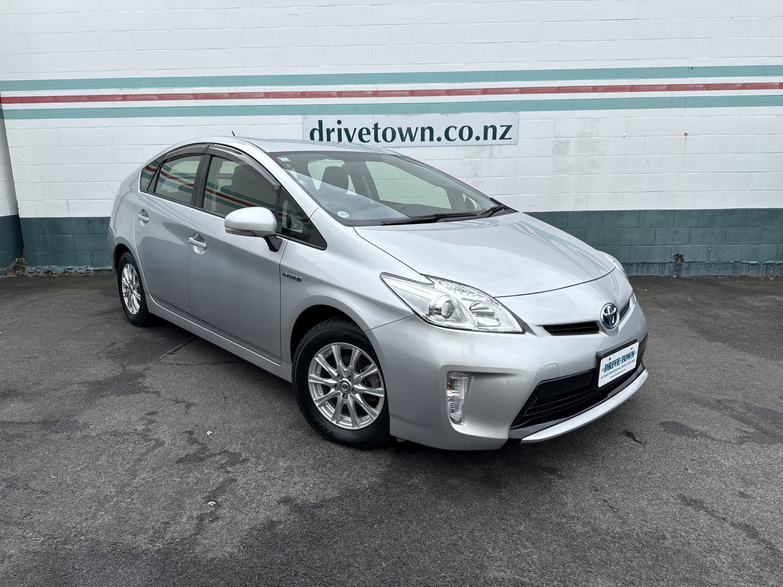 2014 TOYOTA PRIUS Hybrid