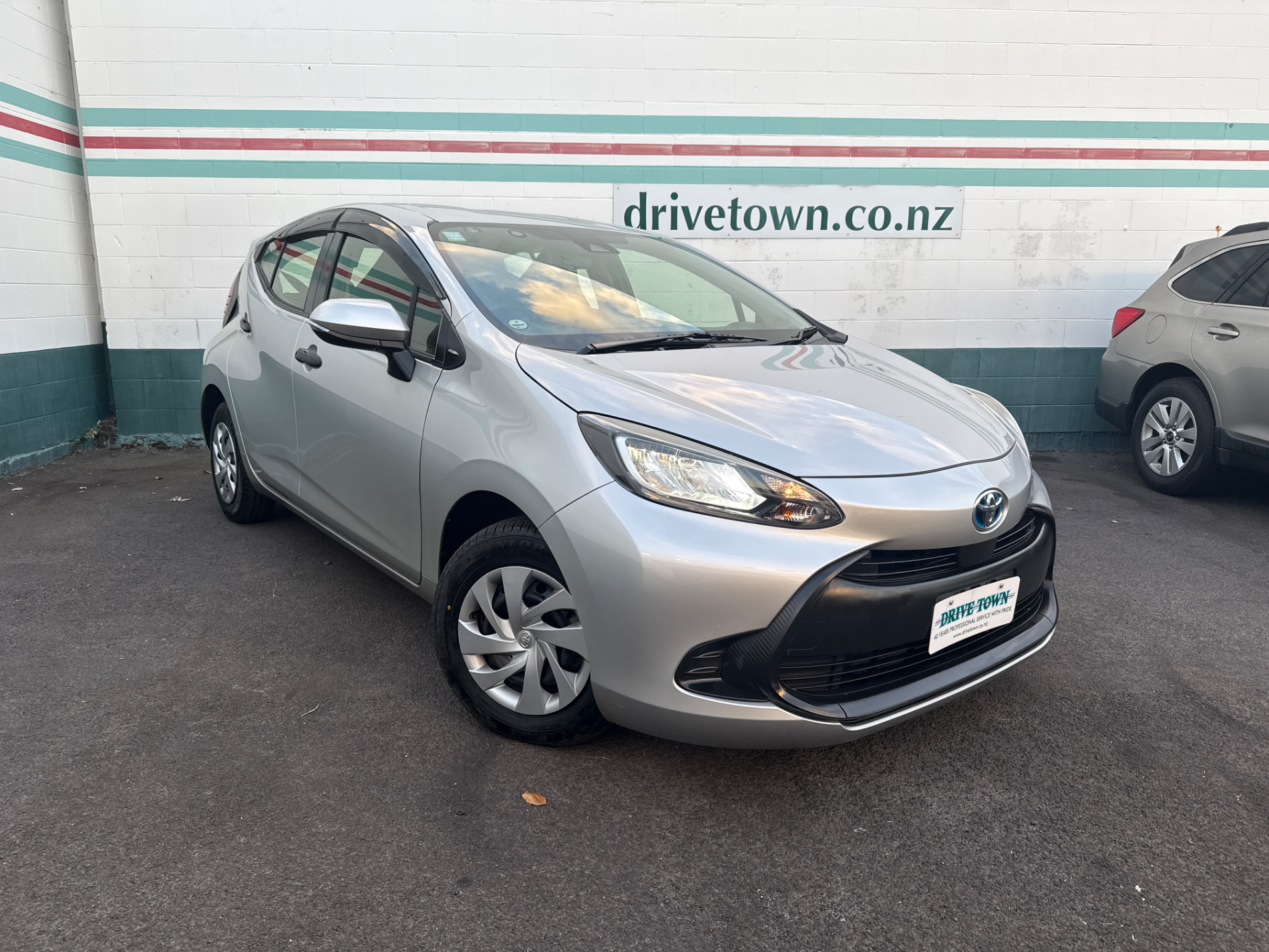 2023 TOYOTA AQUA Hybrid Safety Sensing
