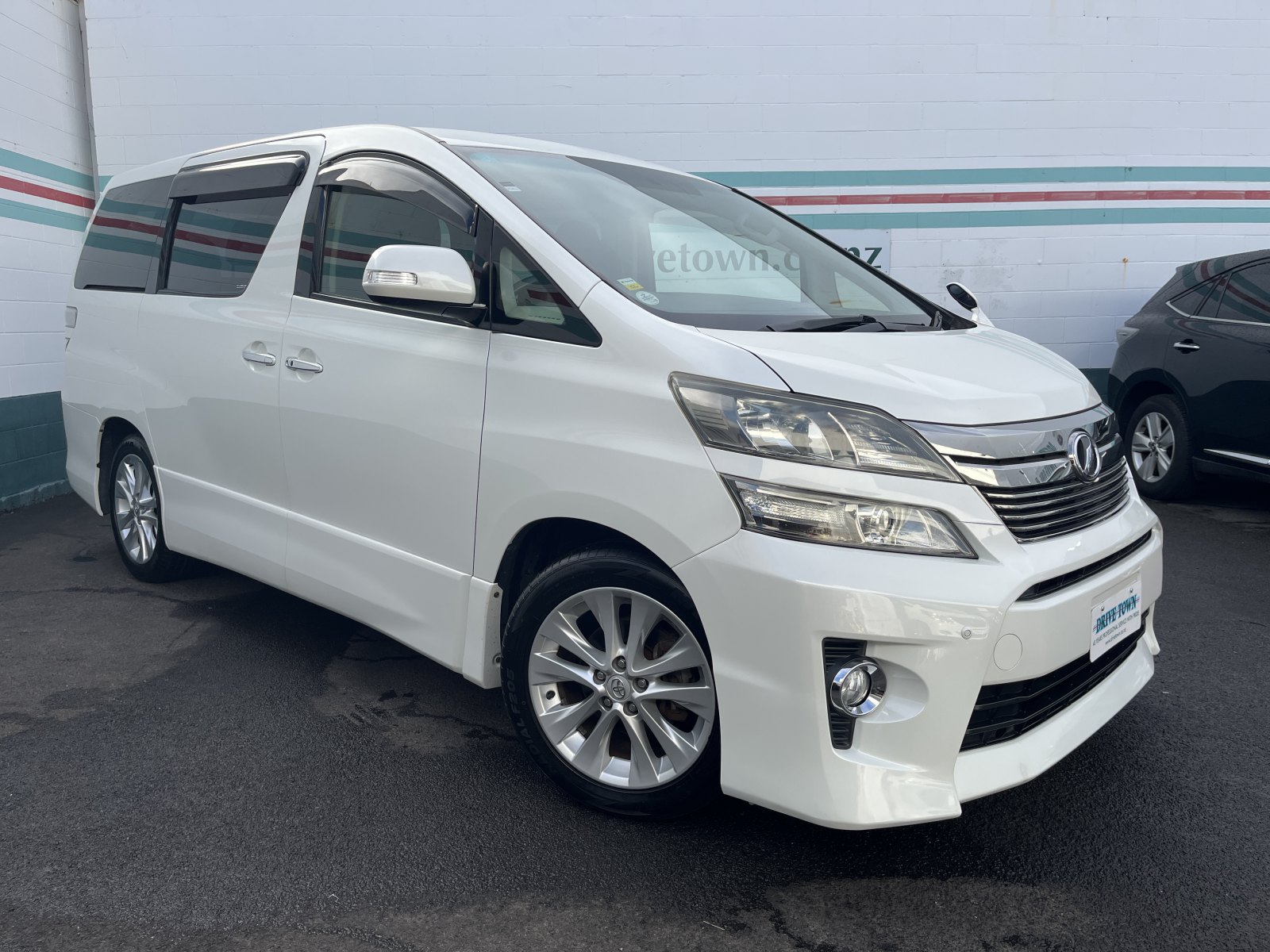 トヨタ ALPHARD トヨタ アルファード | トヨタ自動車WEBサイト
