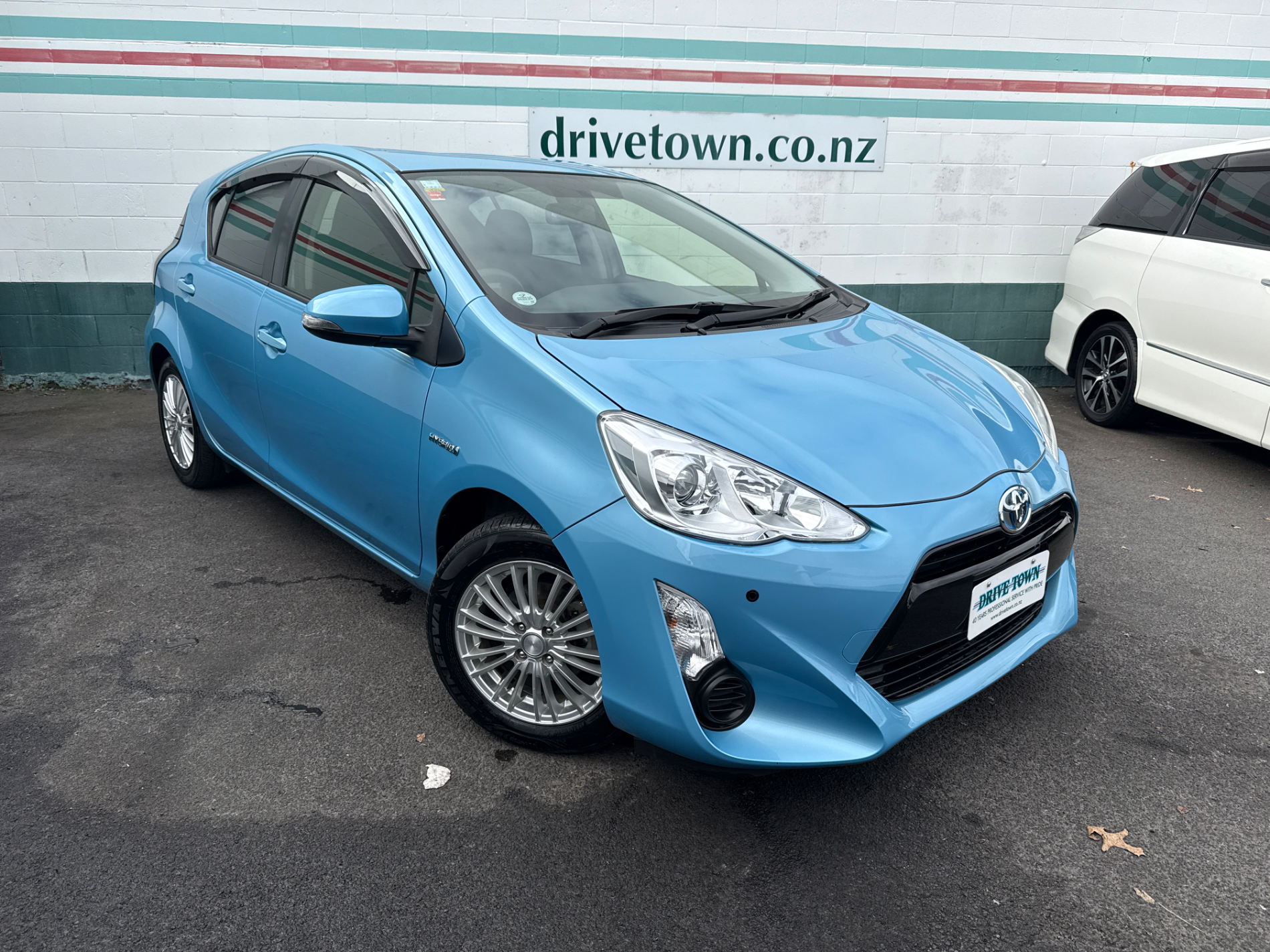 2015 TOYOTA AQUA Hybrid S Push Start Facelift