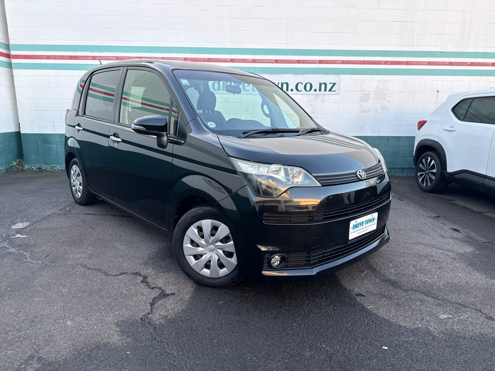 2013 TOYOTA SPADE G